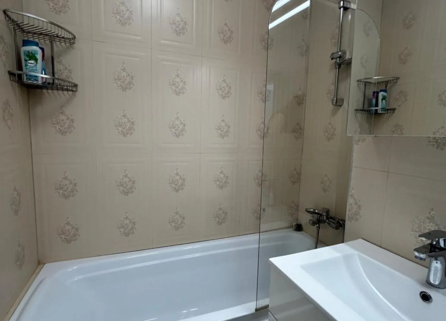 Elegant Studio With City Views - Prime Location - 02 Bucharest Apartment